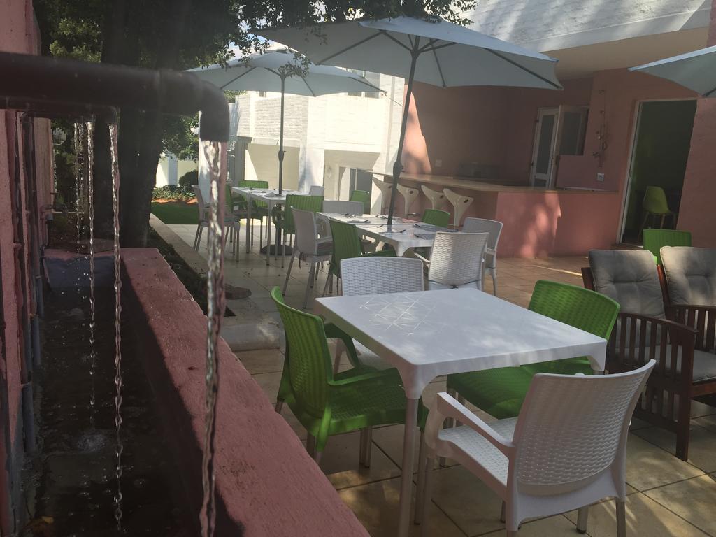 Glenalmond Hotel Sandton Buitenkant foto